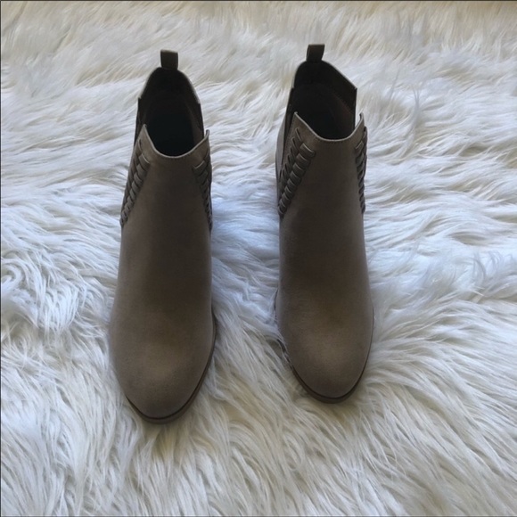 Taupe Braided Suede Ankle Booties Size 7 Women’s - Picture 8 of 8